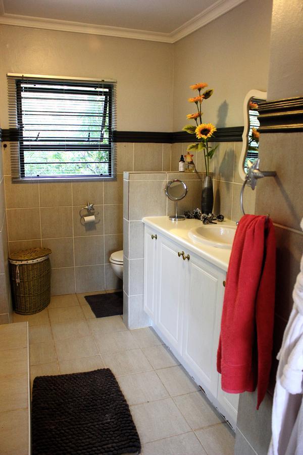 Koru Guesthouse Pretoria-Noord Extérieur photo