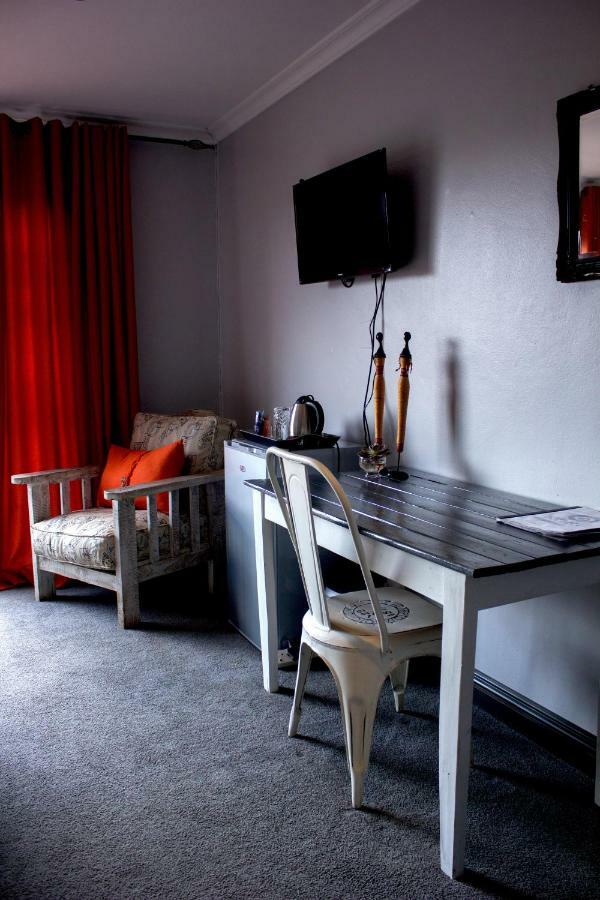Koru Guesthouse Pretoria-Noord Extérieur photo