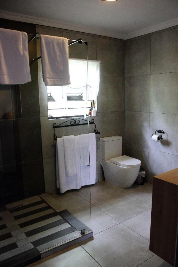 Koru Guesthouse Pretoria-Noord Extérieur photo
